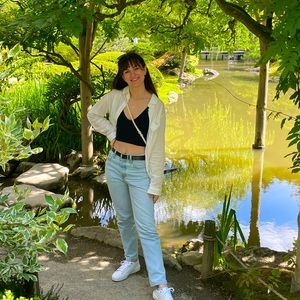 Meet your Posher, Alexandra